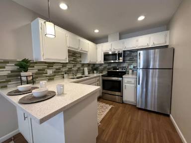 Main picture of 2400 Q St
