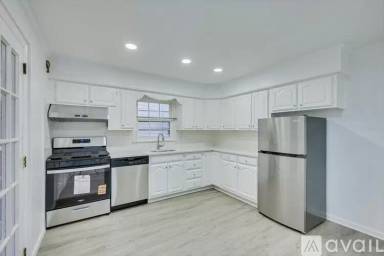 Main picture of 26 Morgan Dr