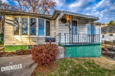 Main picture of 4342 Polk St