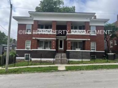 Main picture of 221 W 37th St