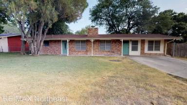 Main picture of 206 Zephyr Dr