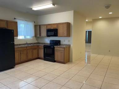 Main picture of 444 Kaulana St