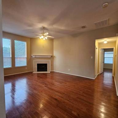 Main picture of 5808 Hidden Pine Ln