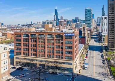 Main picture of 2036 S Michigan Ave