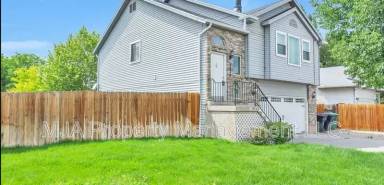 Main picture of 5674 S Magic Isle Ln