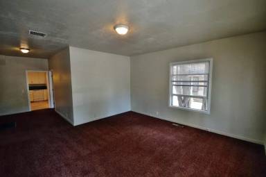 Main picture of 518 W 6th St