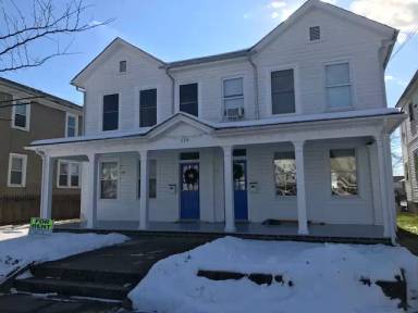 Main picture of 220 Potomac Ave