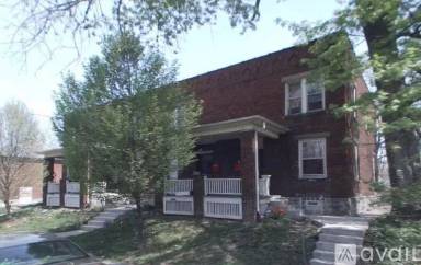 Main picture of 2346 East Ave