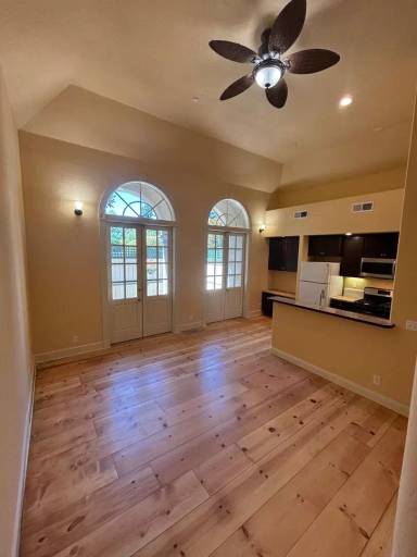 Main picture of 2063 Hoen Ave