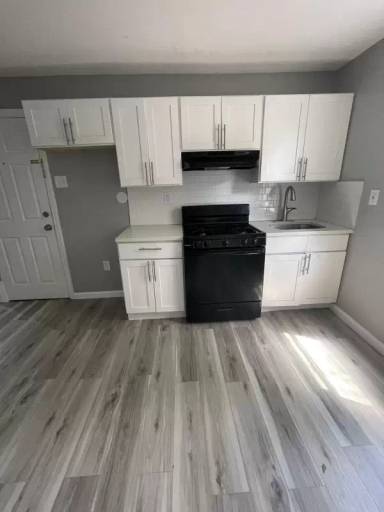 Main picture of 176 Mapes Ave