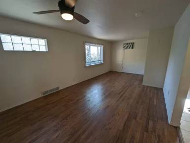 Main picture of 2624 Woodstock Ave