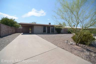 Main picture of 7042 S Maxine Cir