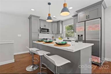 Main picture of 1101 Rollingwood Dr