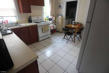 Main picture of 17 Falkland St