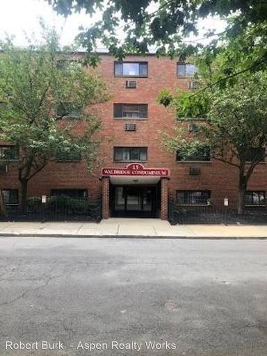 Main picture of 15 Walbridge St