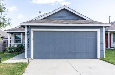 Main picture of 7227 Rosada Way