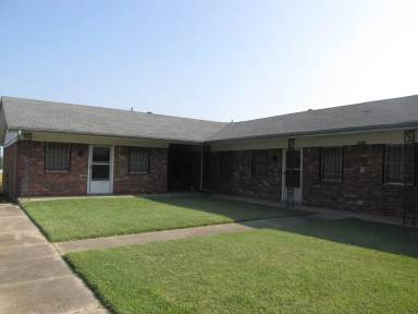 Main picture of 4721 S 10th St