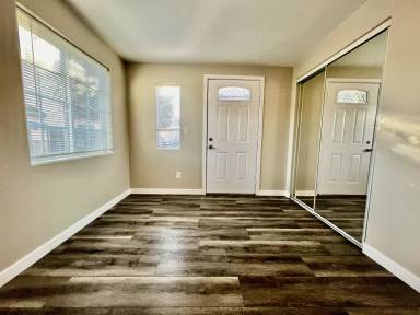 Main picture of 118 Cedar Ave