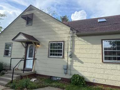 Main picture of 15 Mann Ct