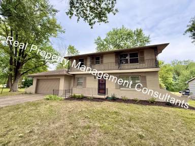 Main picture of 8903 Mastin St