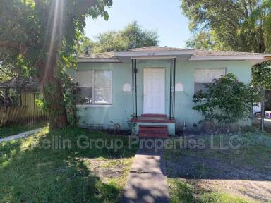 Main picture of 832 20th Ave S