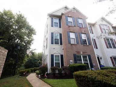 Main picture of 4011 Eastview Ct