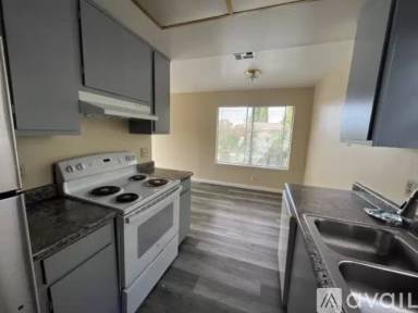 Main picture of 220 N Grant Ave