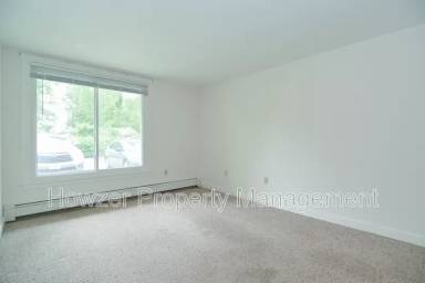 Main picture of 212 Sandwich St