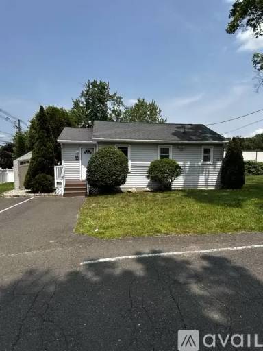 Main picture of 189 Candlewood Lake Rd