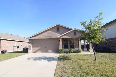 Main picture of 6400 Clear Brook Dr