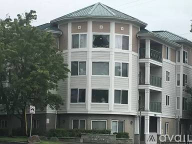 Main picture of 6819 NE Sandy Blvd