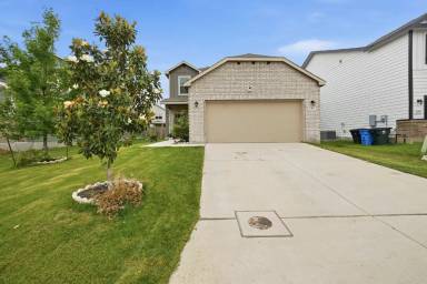 Main picture of 2405 Ayers Dr