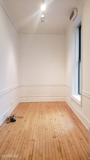 Main picture of 410 S Michigan Ave Apartments