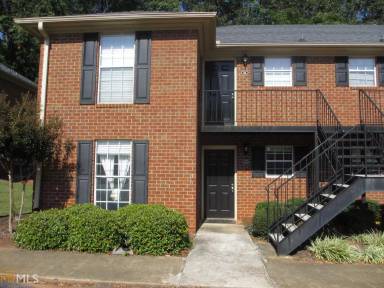 Main picture of Winfield Chase Apartments
