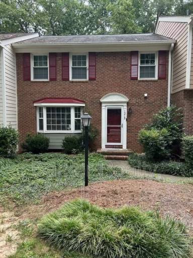 Main picture of 1215 Collington Dr