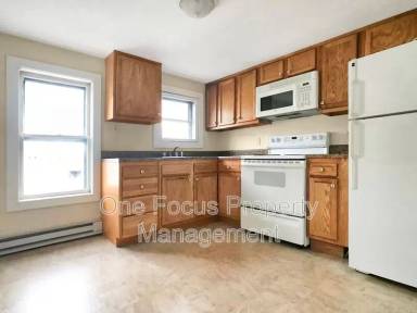 Main picture of 257 Main St