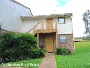Main picture of 1102 Greentree Ct