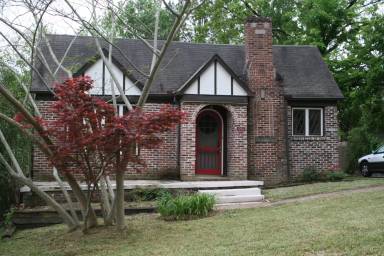 Main picture of 1003 Bellevue Pl