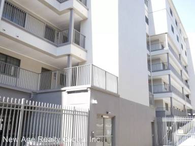 Main picture of 2 Leverington Ave