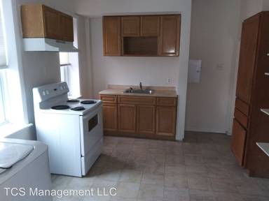 Main picture of 5205 N Broad St