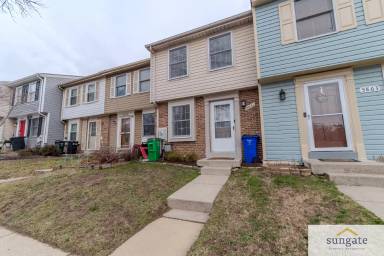 Main picture of 5861 Rowanberry Dr