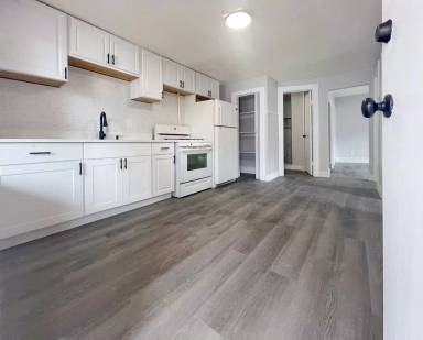 Main picture of 230 Eastern Ave