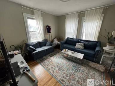 Main picture of 256 Summer St