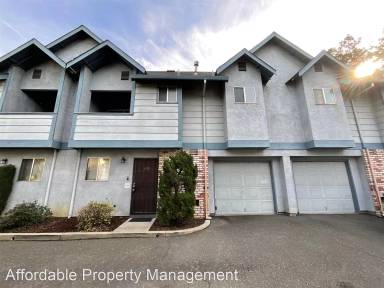 Main picture of 918 W Tennyson Rd