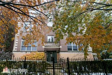 Main picture of 4235 N Kenmore Ave