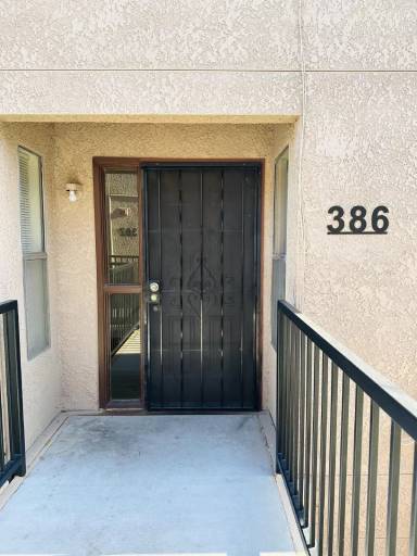 Main picture of La Vida Condominiums