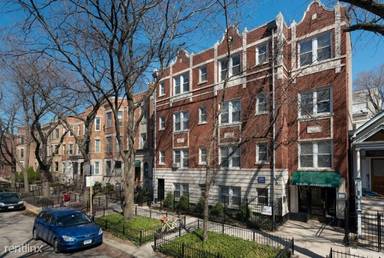 Main picture of 2827 N Burling Apartments