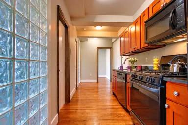 Main picture of 13 Waverly Pl