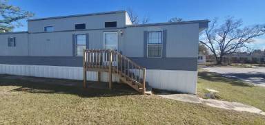 Main picture of 5625 Pepperridge Dr