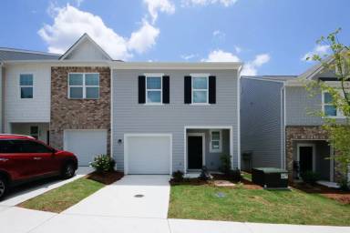 Main picture of 3522 Condor Ct SW